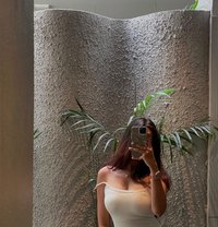 Nidhi - escort in Mumbai