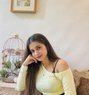 Nidhi - puta in Mumbai Photo 1 of 1