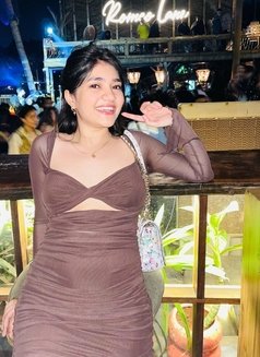 Nidhi - escort in Mumbai Photo 2 of 3