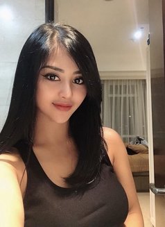 Nidhi - escort in Navi Mumbai Photo 1 of 1