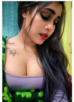 Nidhi - Transsexual escort in Hyderabad Photo 3 of 3