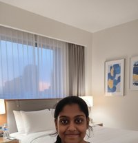 Nidhi(real or cam)independent girl - escort in Mumbai