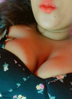 Nidhi Roy Video cl service - escort in Mumbai Photo 8 of 11