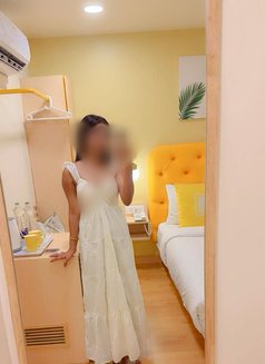 Nidhi Sharma - escort in Navi Mumbai Photo 2 of 5
