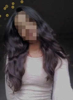Cam show & real meet nidhi - escort in Chennai Photo 1 of 1