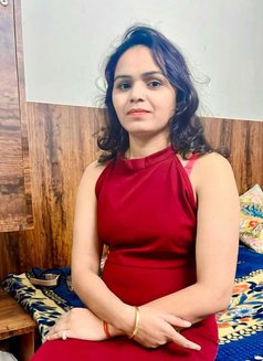 Nidhi Singh - escort in Dubai Photo 2 of 2