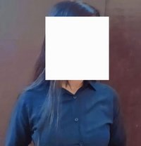 Nidhi Singh - puta in Lucknow