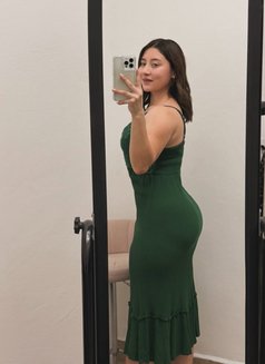 Nidhii - escort in Hyderabad Photo 1 of 1