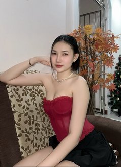 Niera - escort in Bali Photo 2 of 5
