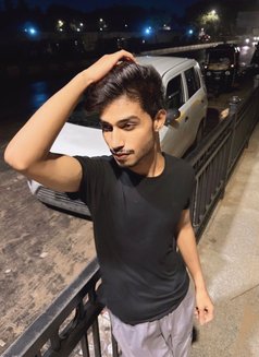 Night Damon - Acompañantes masculino in New Delhi Photo 13 of 25