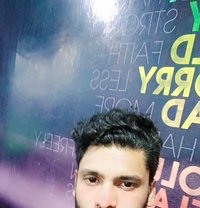 Night King - Acompañantes masculino in Lahore