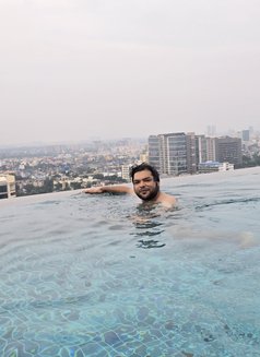 Night Manager | Well-Groomed escort - Acompañantes masculino in Kolkata Photo 6 of 7