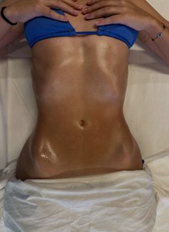 Night Nurse - Masajista in Mombasa Photo 2 of 2