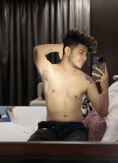 Night Rider - Male escort in New Delhi Photo 1 of 5