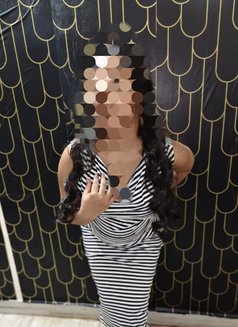 Niha - escort in Bangalore Photo 2 of 5