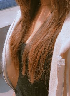 Niha Singh - escort in Navi Mumbai Photo 1 of 4