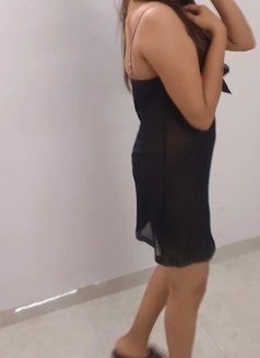 Niha Singh - escort in Navi Mumbai Photo 3 of 4