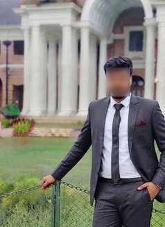 Nihar - Male escort in Hyderabad Photo 2 of 5
