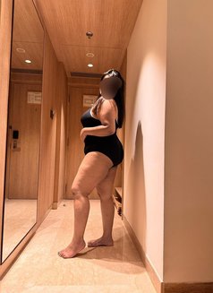 Niharika Bangalore - escort in Bangalore Photo 5 of 7