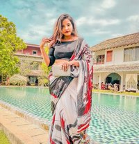 Independent (Cam🥀meet) Niharika - puta in Pune Photo 7 of 7