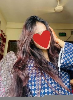 Niharika Cam & Real Meet, Escort - puta in Kathmandu Photo 3 of 3
