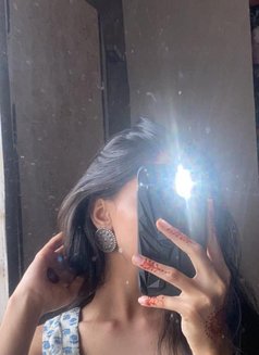 Niharika Independent Girl - escort in Chandigarh Photo 3 of 4