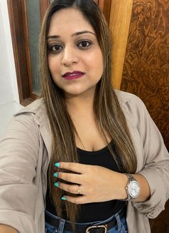 Niharika - escort in Bangalore Photo 6 of 8