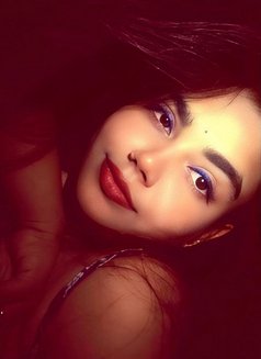 Niharika - escort in New Delhi Photo 1 of 2