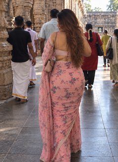 Niharika - escort in Singapore Photo 1 of 3