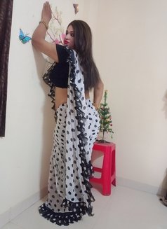 Niharika - Transsexual escort in Pune Photo 2 of 9