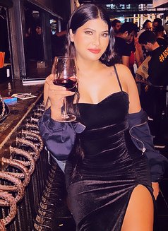 Niharikaa - Transsexual escort in Mumbai Photo 9 of 9