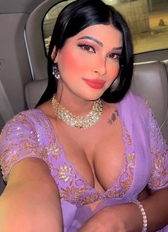 Niharikaa - Transsexual escort in Mumbai Photo 10 of 11