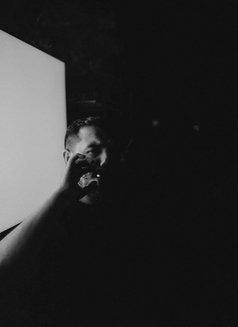 Nik - Acompañantes masculino in Kolkata Photo 2 of 2