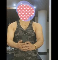 Nik - Male escort in Abu Dhabi