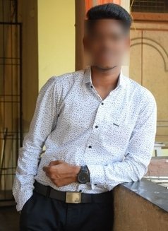 Nik - Male escort in Mumbai Photo 2 of 3