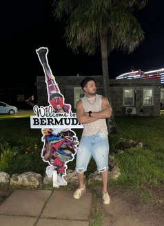 Nik - Male escort in Mumbai Photo 2 of 2