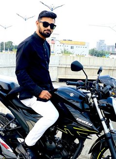 Nik Khan - Male escort in Dhaka Photo 3 of 7
