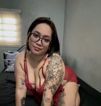 Nika Blue - puta in Makati City