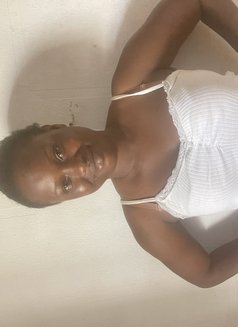 Nika - escort in Cairo Photo 2 of 4