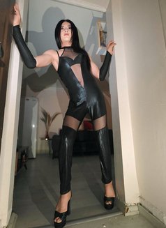 Nika - Transsexual escort in İstanbul Photo 14 of 16