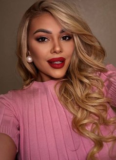 Nika - puta in Tbilisi Photo 3 of 9