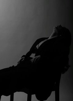 Nika. Sweet - puta in Dubai Photo 2 of 3