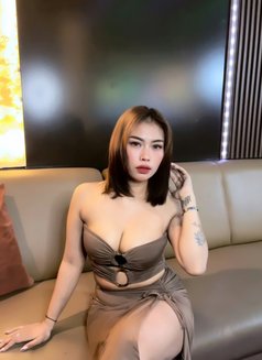 Niken - escort in Bali Photo 1 of 7