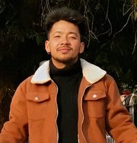 Nikesh Shrestha - Acompañantes masculino in Kathmandu