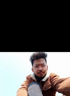 Nikesh Shrestha - Acompañantes masculino in Kathmandu Photo 1 of 2
