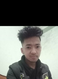 Nikesh Shrestha - Acompañantes masculino in Kathmandu Photo 2 of 2