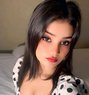 ꧁༒Niketa🦋(Meet & Cam)༒꧂ - puta in Bangalore Photo 2 of 4