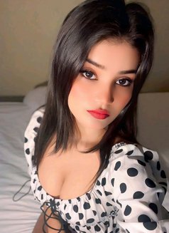 ꧁༒Niketa🦋(Meet & Cam)༒꧂ - puta in Bangalore Photo 2 of 4