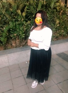 Nikhi - escort in Dubai Photo 5 of 8