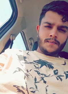 Nikhil Boricha - Acompañantes masculino in Rajkot Photo 1 of 2